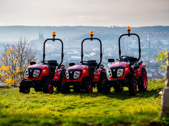 Nové modely Zetor COMPAX jsou vyráběny ve spolupráci se společností VST Tillers Tractors Ltd.
