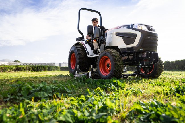 Každý model traktoru Bobcat je standardně dodáván s pohonem všech čtyř kol.