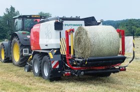 S technikou Pöttinger lze zvládnout sklizeň ve dvou krocích