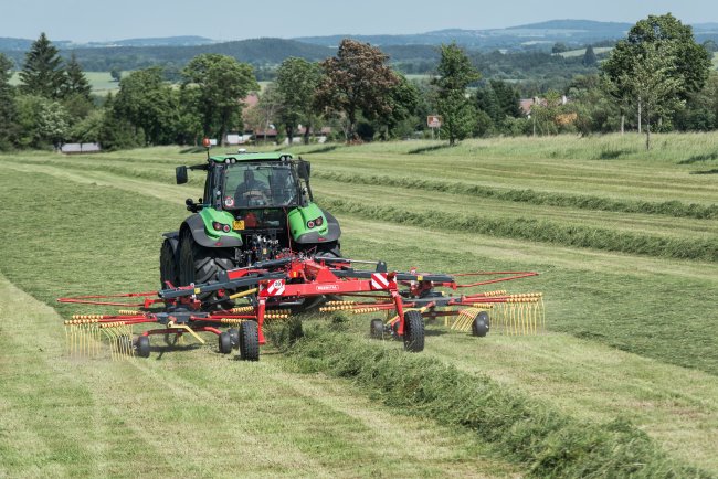 ROZMITAL SP-852H je bytelný pomocník, který si hravě poradí jak se senem, tak i senáží.