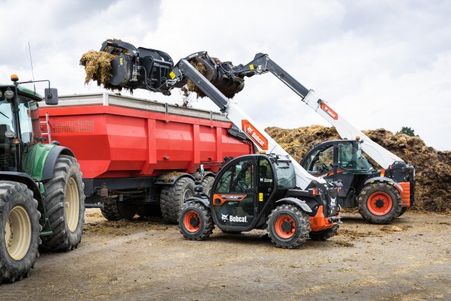 Všestrannost konstrukce stroje Bobcat TL25.60 AGRI umožňuje obsluze vybrat si ze široké škály dostupných příslušenství a různých nosných systémů.