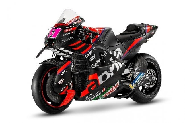 Na CASE DNI kromě adrenalinové motorkářské show uvidíte i závodní speciál APRILIA.