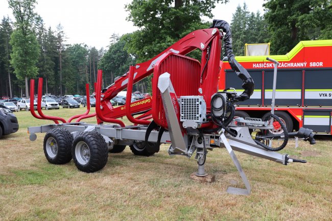Traktorový vyvážecí vlek Schlang & Reichart SR.950.