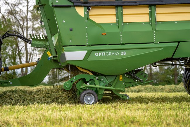 Nové vysoce výkonné řezací ústrojí je dodáváno ve dvou variantách. Řezání se 40 noži „Krone OptiGrass 37“ řeže píci na teoretickou délku 37 mm. „Krone OptiGrass 28“ se 54 noži dosahuje teoretické délky řezanky 28 mm.