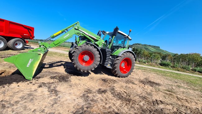 Podobně jako u Fendt Guide smí být joystick řízení používán pouze na polích nebo farmách a není schválen pro provoz po pozemních komunikacích.