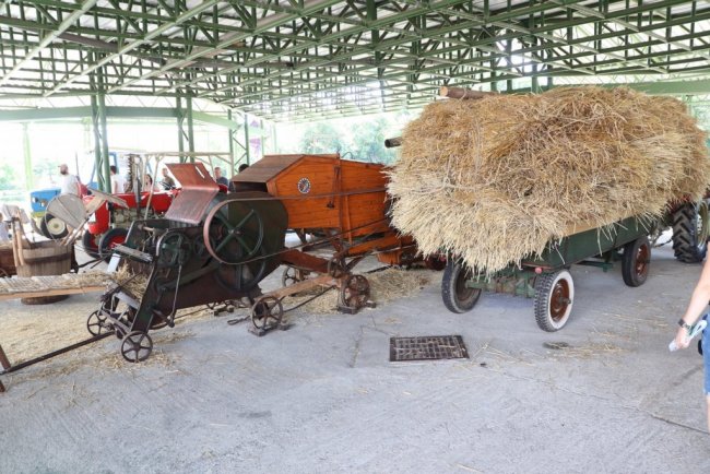 V pavilonu C1 byla přichystána prezentace historické zemědělské techniky.