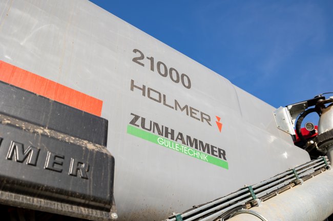 Holmer Terra Variant 650 je dostupný s nádrží Zunhammer o objemu 21 m3.
