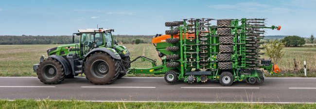 Pohled na pracovní části secího stroje Amazone Cirrus 9004-2C Grand.