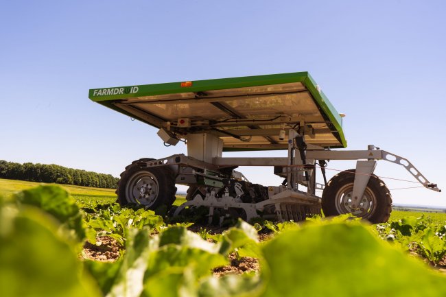 FarmDroid FD20 používá přesná kuličková ložiska NSK řady 6004 s těsněním DDU na obou stranách, aby se zabránilo vnikání kontaminace v drsných provozních podmínkách. Foto: FarmDroid.