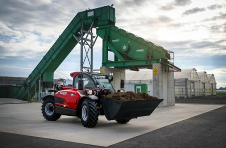 Case IH Farmlift 626 - zlepšená manévrovatelnost v malých prostorách.