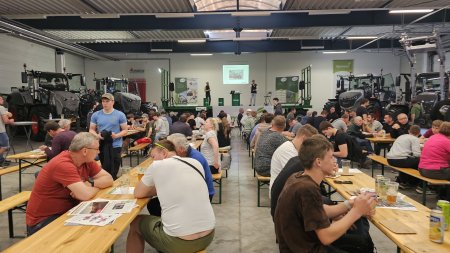 Dny otevřených dveří společnosti Agromex pobočka Starý Jičín - účast byla veliká.