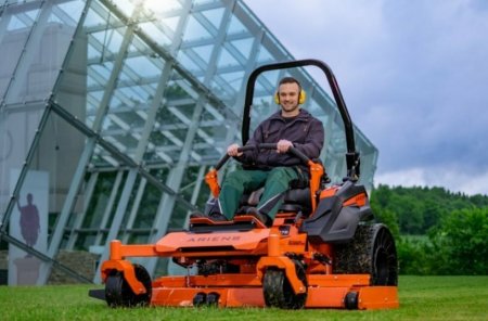 Summit Pro v akci – robustní rám, silný motor a perfektní střih i při vysokém zatížení.