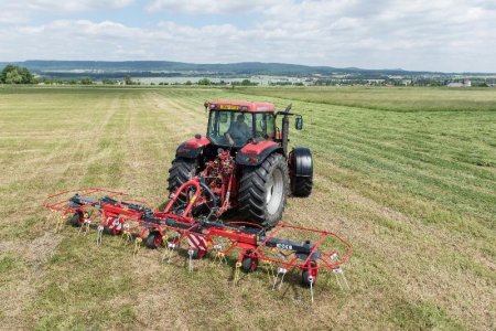 Na výstavní ploše 18.326 firma představí hned tři stroje ze svého portfolia.