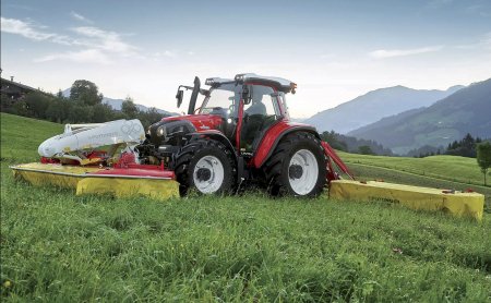 Motor Perkins 904J-E36TA s výkonem 100 kW a točivým momentem 530 Nm bychom nalezli například v rakouském traktoru Lindner Lintrac 130 pyšnícím se prestižním oceněním „Machine of the Year 2020“. Foto: Linder