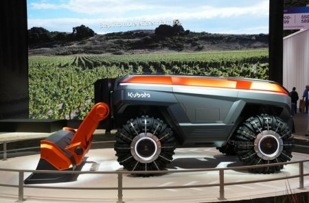 Koncept autonomního „transformer“ robota Kubota KVPR je univerzální platforma pro práce na farmě, sadech nebo ve vinicích.