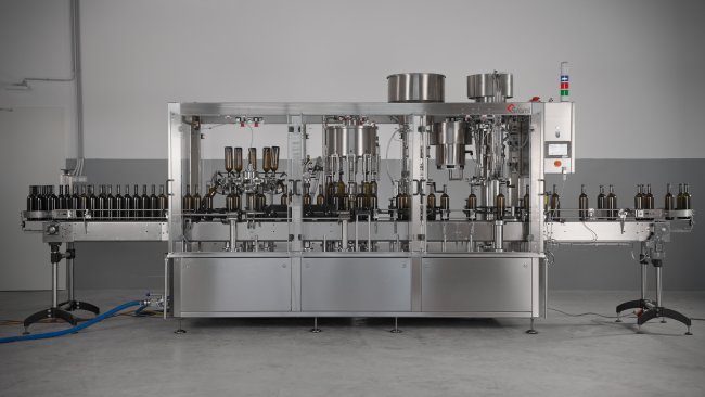 Plnící monoblok P12