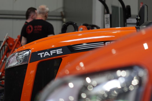 Detailní pohledy na vystavenou techniku ukazovaly důraz výrobců na konstrukční zpracování a uživatelský komfort.