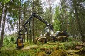 Ponsse představuje nové modely pro probírky: harvester Scorpion a vyvážecí traktor Wisent