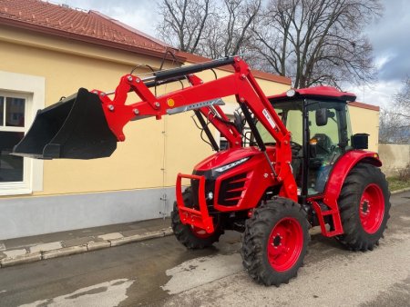 TYM T78 míří do zemědělských provozů, kde zvládne každodenní manipulaci s balíky, krmivem i dalším materiálem.