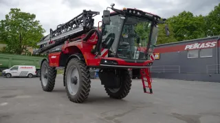 Samojízdný postřikovač Horsch Leeb při předání