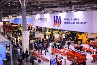 Expozice zemědělské techniky BV Technika na veletrhu