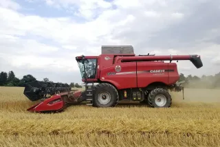 Axiální versus tangenciální koncepce, praktické srovnání kombajnů Case IH a New Holland