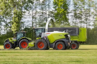 Sklízecí řezačka Claas Jaguar