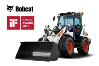 Kolový nakladač Bobcat L85 s logem ceny iF Design Award 2021