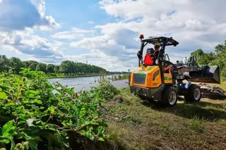 Elektrický kolový nakladač Giant v Amsterdamu