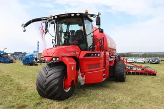 Samojízdný aplikátor Vervaet Hydro Trike