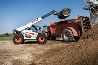Teleskopický manipulátor Bobcat