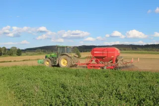 Secí stroj Horsch Pronto 6DC GF na farmě