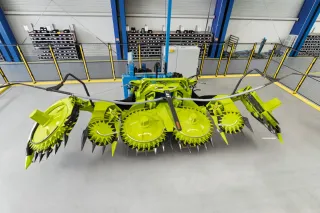 Výroba adaptéru CLAAS ORBIS v tovární hale