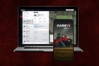 Aplikace Case IH FieldOps zobrazená na notebooku a telefonu.