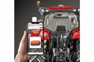 Mobilní aplikace pro vyhledávání dílů před traktorem Case IH