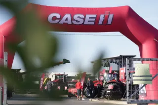 Expozice techniky Case IH na venkovní akci