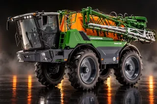 Vizualizace modelu Amazone Pantera 7004 v měřítku 1:32