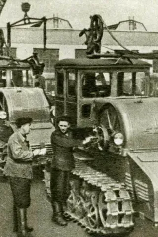 Sovětský traktor na elektřinu.
