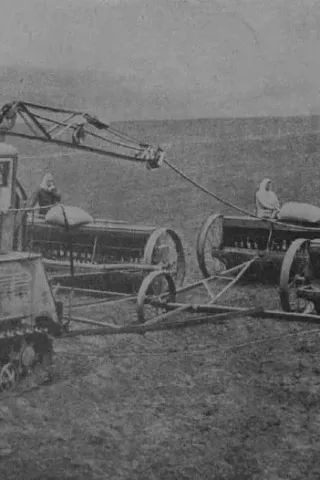 Sovětský traktor na elektřinu.