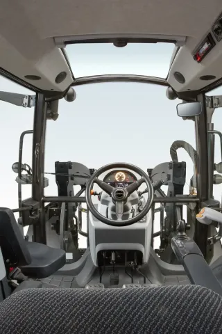 Valtra A HiTech 4