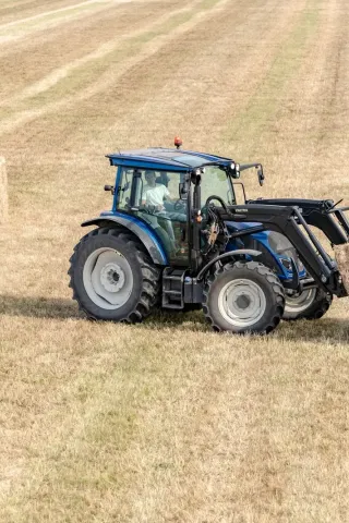Valtra A HiTech 4