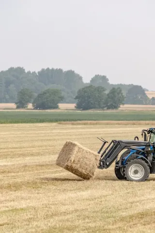 Valtra A HiTech 4