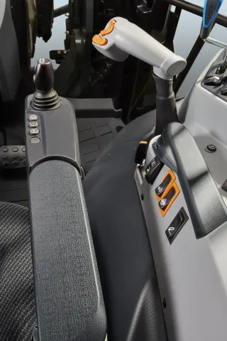 Valtra A HiTech 4