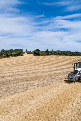 Valtra A HiTech 4