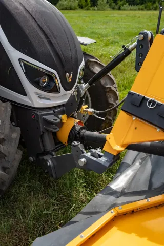 Valtra A HiTech 4