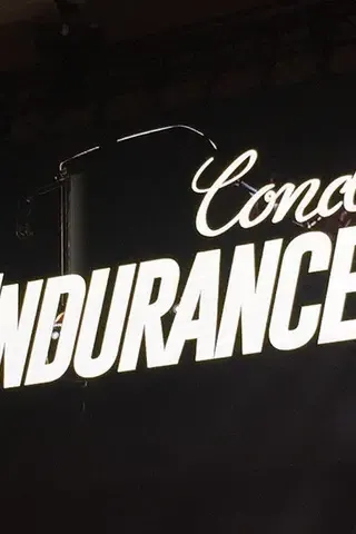 Nápis Condor Endurance při slavnostním představení stroje.