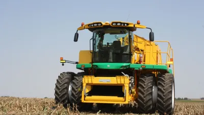 Oxbo 8840