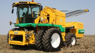 Oxbo 8840