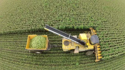 Oxbo 8840