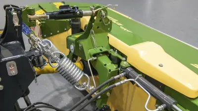 Nový čelní žací stroj Krone EasyCut-Highland